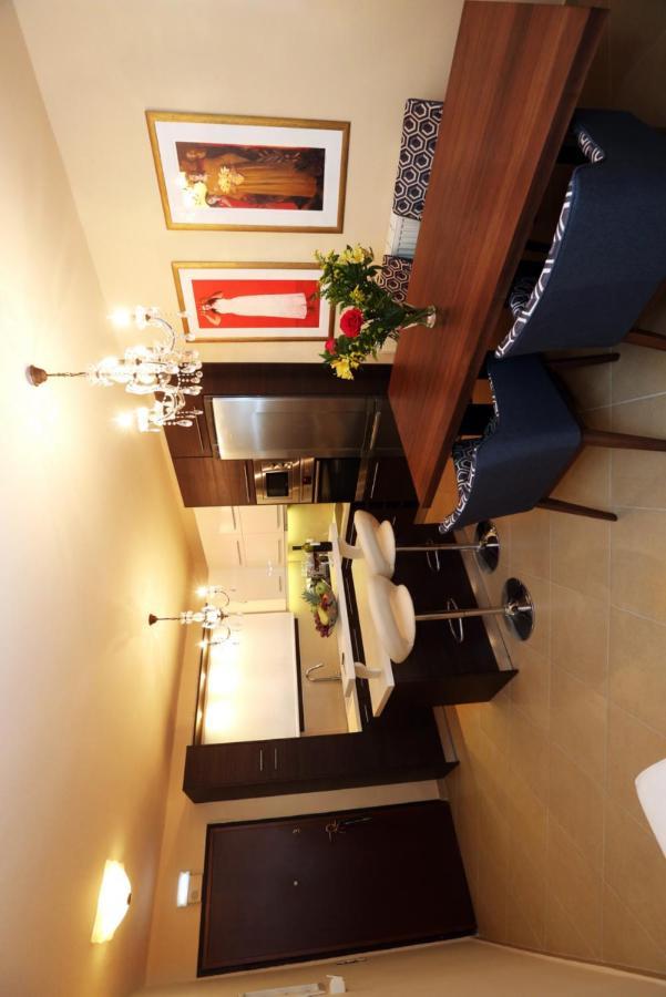 Ninos Luxury Apartment Corfu  외부 사진