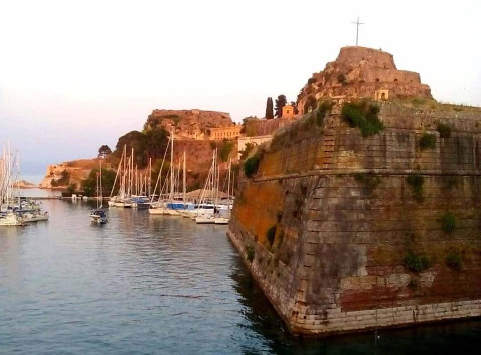 Ninos Luxury Apartment Corfu  외부 사진